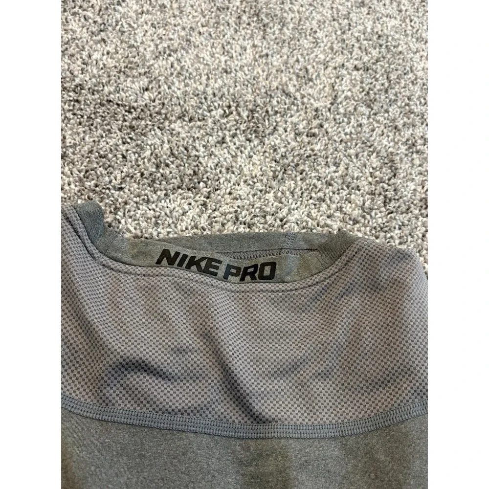 Nike Pro Gray Dri Fit Shirt Men's Size Small Tank Top Vented Light Weight Shirt